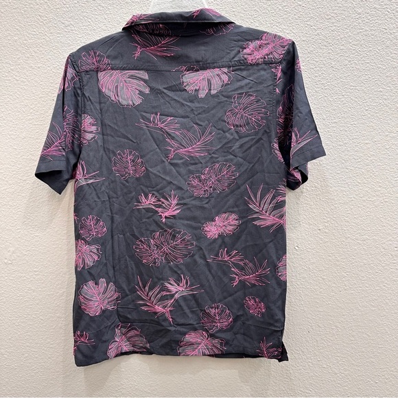 New Laguna Button-up Shirt Men's Size S Black Purple Beach Short Sleeve - Picture 2 of 7
